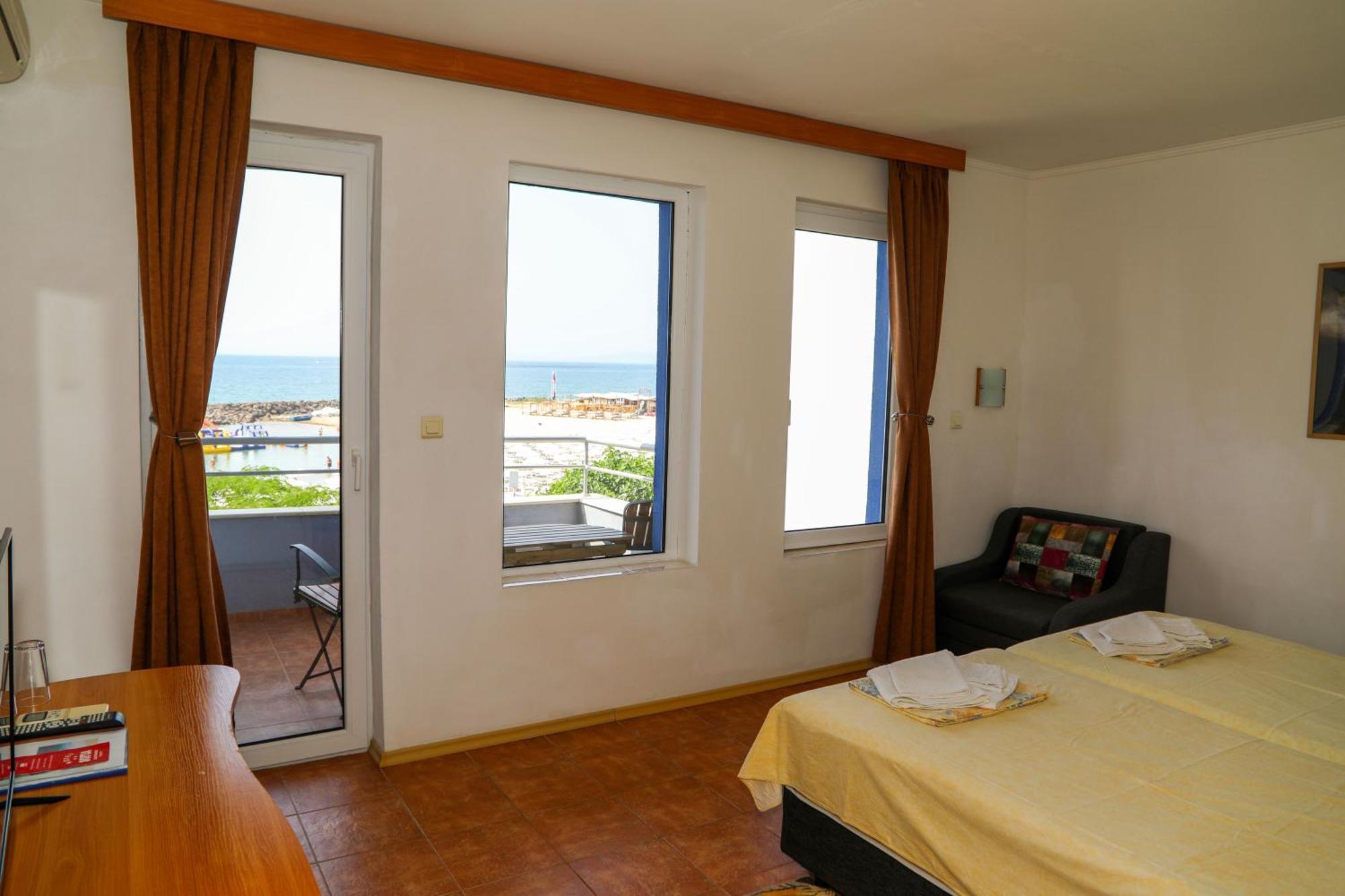 Hotel Sofia Beach Nesebar Exterior photo