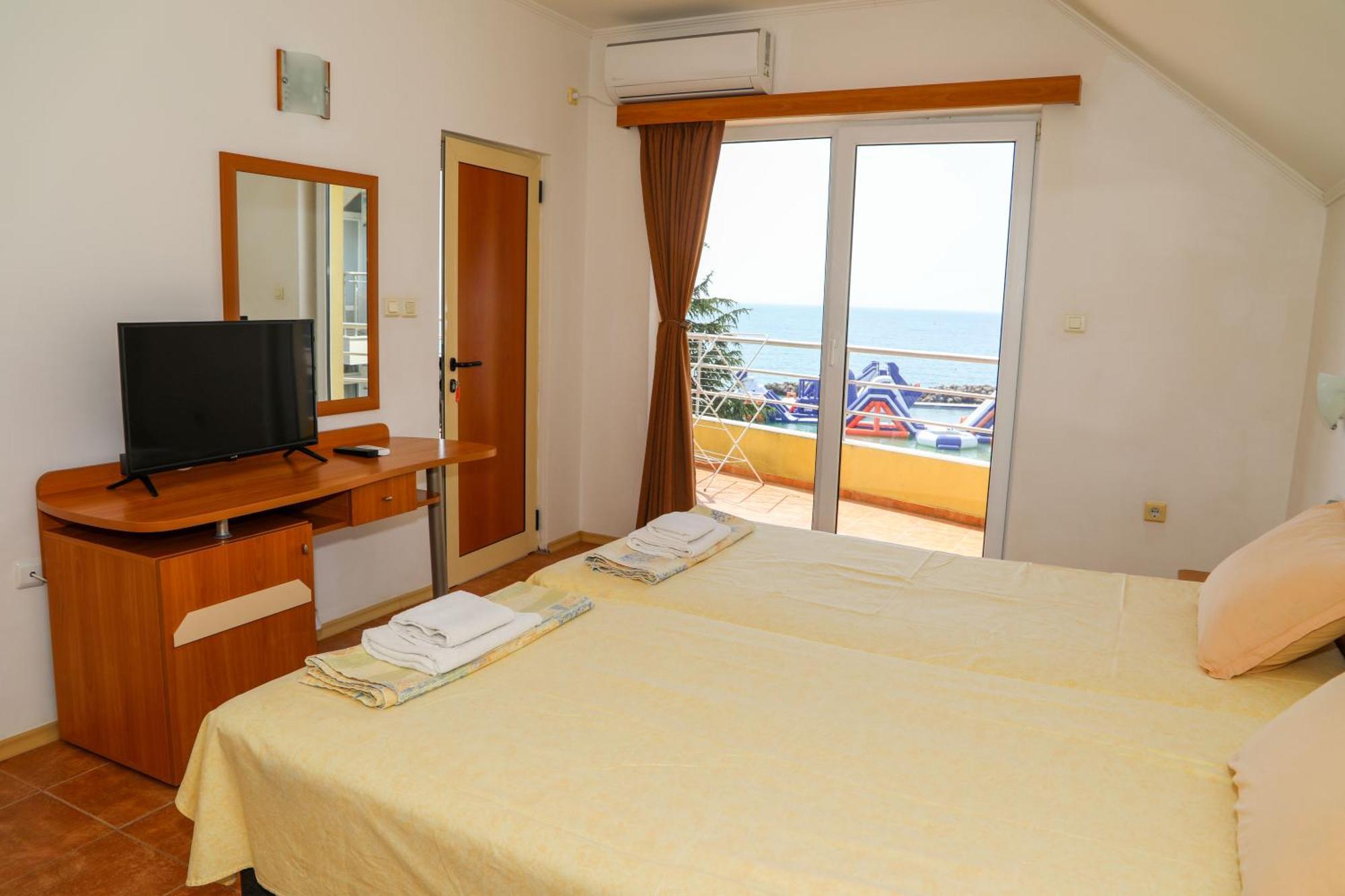 Hotel Sofia Beach Nesebar Exterior photo